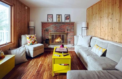 Tobyhanna House | Elevator - Hot Tub - Kid & Pet Friendly - 4BR 2BA