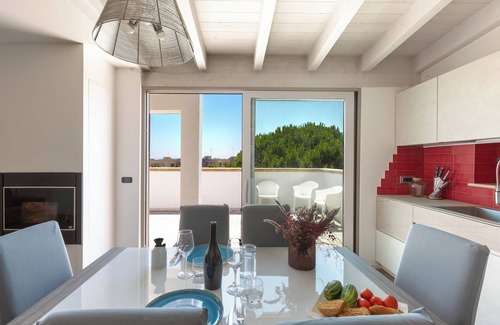 Otranto House | Elia Home - Mono by BarbarHouse