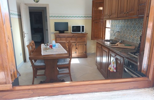 Camaiore Apartment | Elisabeth house comfort & relaxation.Among the hills and the sea in absolute peace.