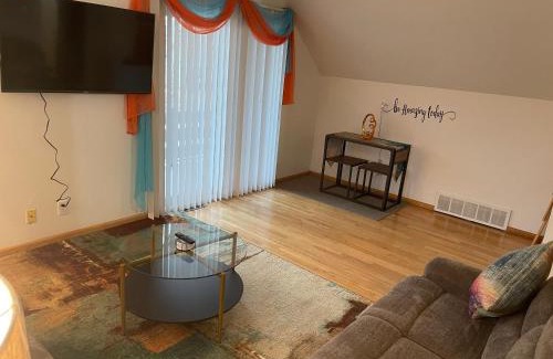 Milwaukee Apartment | Elite Casa Collection -free coffee, parking, and Wi-Fi