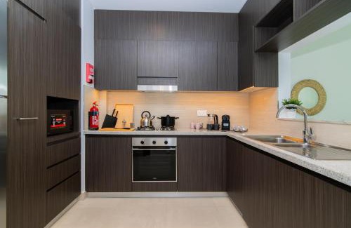 Bur Dubai Apartment | Elite Escape Holiday Home - 2 BHK Getaway with Dubai Mall Access - 1503