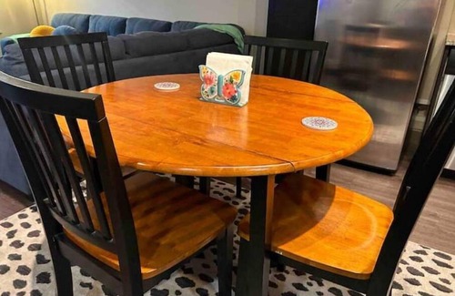 Addison Apartment | Elite Retreat in Addison Circle with Rooftop Pool