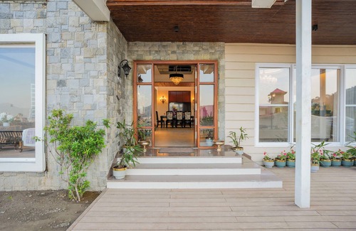 Kasauli Villa | ELIVAAS Prive The Royce