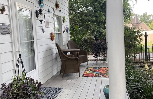 Summerville Historic District Cottage | Elizabeth Arden's former Estate, Tuscany Style Cottage in Summerville