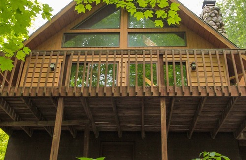 South Bloomingville Cabin | Elk - Hosted by The Chalets