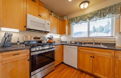 Orick House | Elk Meadow Cabins 15A Lady Bird Suite