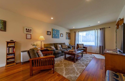 Orick House | Elk Meadow Cabins 15A Lady Bird Suite