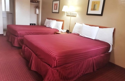 Williams Resort | Elk Ridge Ski Lodging! Free Continental Breakfast and Free Parking!