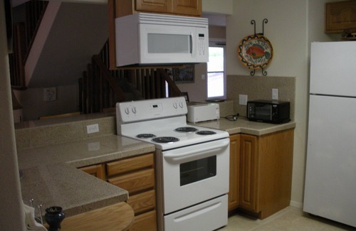 Port Orford House | Elk River Retreat on the river! Great for fishing or relaxing!