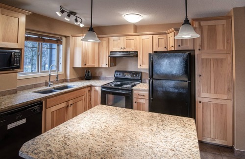 Elkwater Resort | Elkwater Lake Lodge