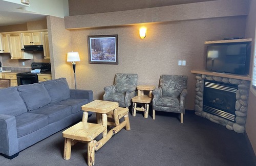 Elkwater Resort | Elkwater Lake Lodge