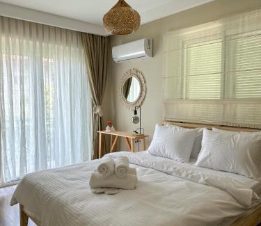 Hacımemis Hotel | Ella Alaçatı Otel