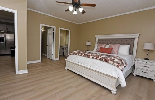 Ellijay Hotel | Ellijay Family Lodge 4BR/4BA + Big Living & Dining