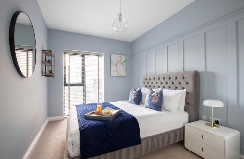 Gloucester Apartment | Elliot Oliver - Luxurious Two Bedroom Apartment in The Docks