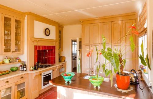 Nelson House | Elliott Street Gem