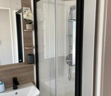 Dogdyke House | Ellis Retreats at Tattershall Lakes