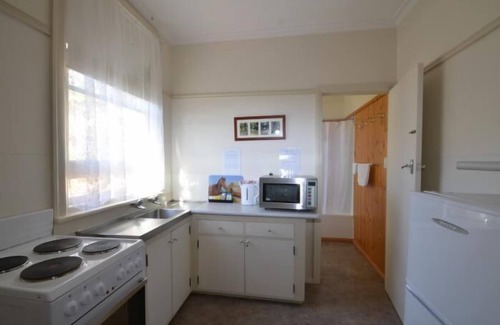 Bright Hotel | Elm Lodge