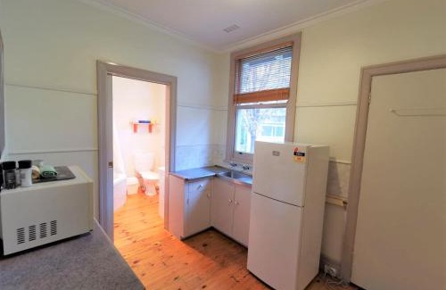Bright Cabin | Elm Lodge Bright