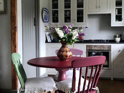 Fivemiletown Apartment | Elm Tree Cottage