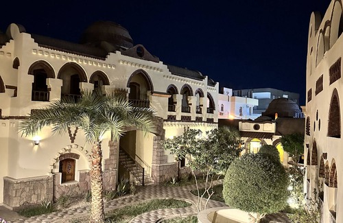 Luxor Hotel | Elphardous Oasis Hotel