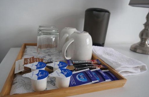 Belle Vue House | Elsham Gardens Rooms