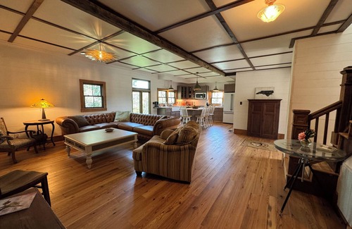 Ocracoke House | Elsie's House On Howard Street