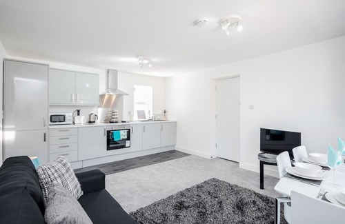 Uxbridge South Apartment | Elthorne Luxury Apartments EL3
