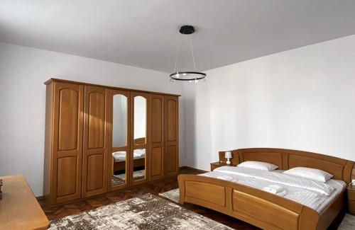 Center Apartment | Ely`s Place