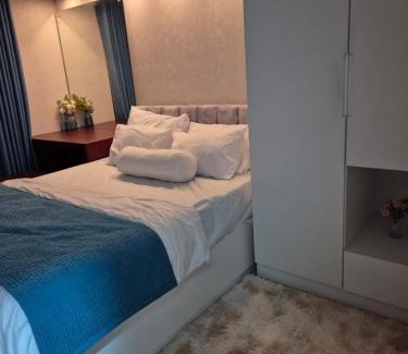 Negombo Apartment | Elysian Blue Suites - Santorini Resort Negombo