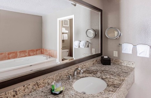 Hancock Resort | Embark on Alpine Escapades: Bentley Brook Resort Unveils Ski-In/Ski-Out Bliss