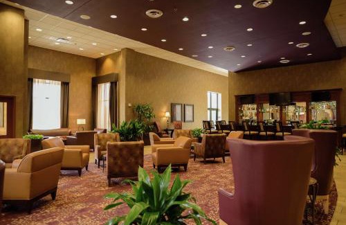 Brooklyn Center Hotel | Embassy Suites by Hilton Minneapolis North