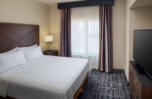 Bonanza Hotel | Embassy Suites by Hilton Laredo