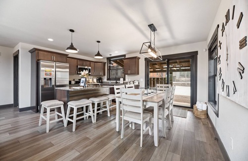 Lead House | Embers Gulch 1 brand new duplex, wifi, hot tub, paved roads, shared pool access