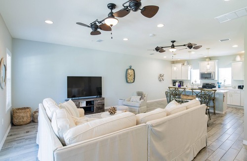 Ono Island House | Embrace Paradise: Beautiful Townhome Celebrates The Lost Key Lifestyle!