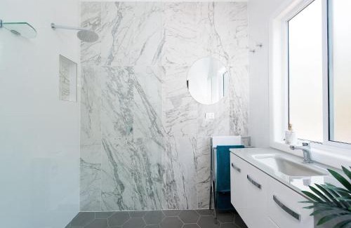 Nelson Bay House | Embracing Dutchies