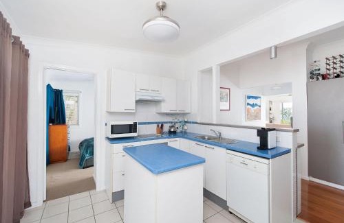 Nelson Bay House | Embracing Dutchies