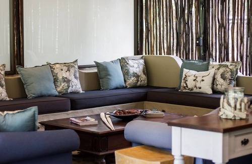 Hluhluwe Cabin | Emdoneni Lodge