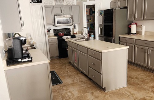 Biscayne House | Emely's place nn5 minutes from Jacksonville international airport