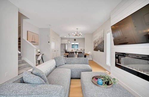 Division No. 11 House | Emerald -3BR Home | Prime Location | Spruce Grove