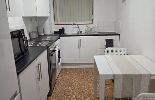 Custom House House | Emerald Apartment With Triple A Star Proximity
