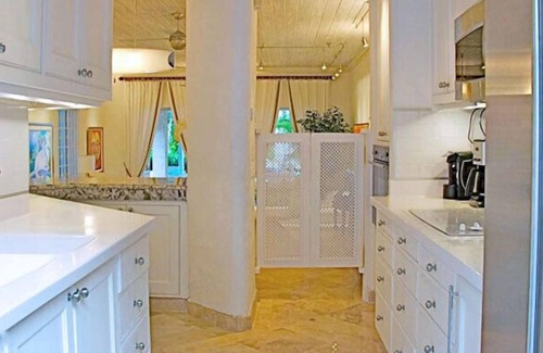 Gibbs Bay Villa | Emerald Beach 4 - Villa Plumbago | Beach Front - Located in Wonderful Gibbs Bay with Private Chef Services