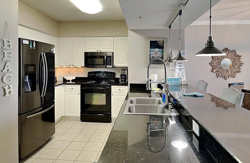 Panama City Beach Condo | Emerald Beach by Southern Vacation Rentals