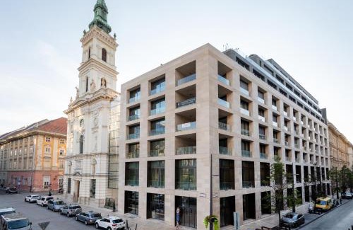 Inner City Budapest Apartment | Emerald Downtown Luxury Suites by Continental Group