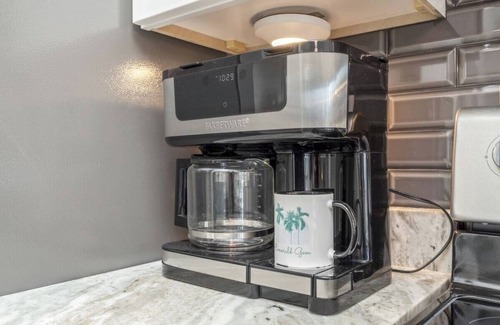 Holiday Isle Condo | Emerald Gem *Heated Pool & Private Beach Access*