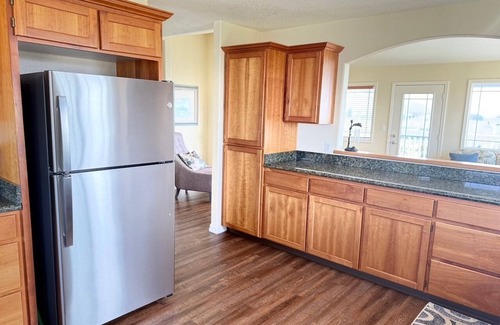 Crescent City House | Emerald Isles-close to the beach