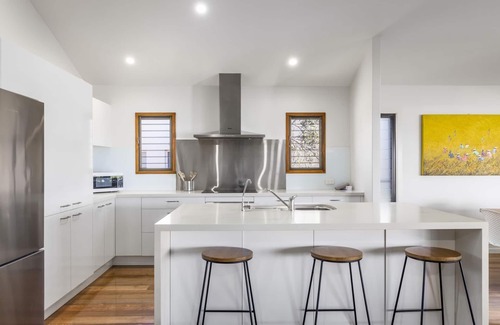 Emerald Beach House | Emerald on the Beach House