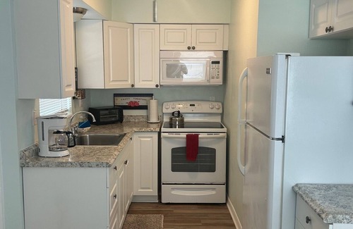 Englewood Cottage | Emerald Palms Unit 5