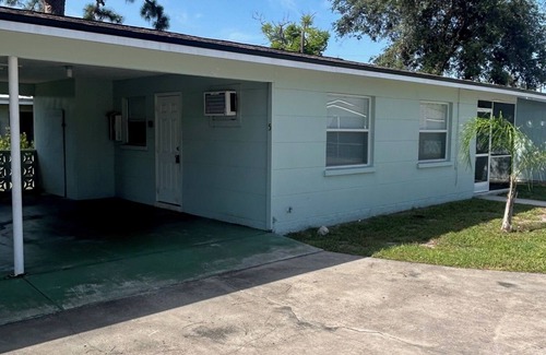 Englewood Cottage | Emerald Palms Unit 5