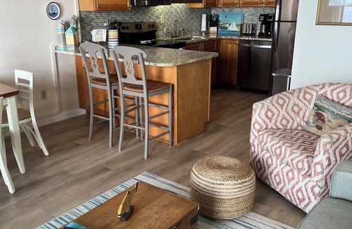 Orange Beach Condo | EMERALD SKYE - BEAUTIFUL GULF FRONT CONDO & CLOSE TO EVERYTHING IN ORANGE BEACH!