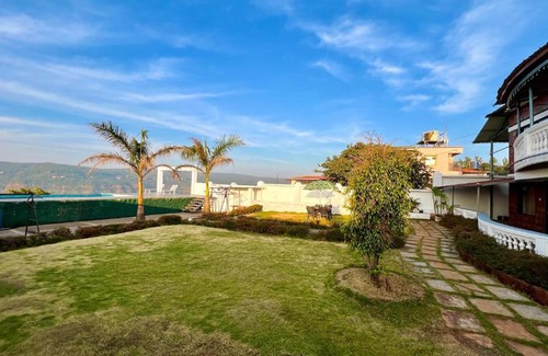 Medha Hotel | Emerald Villa